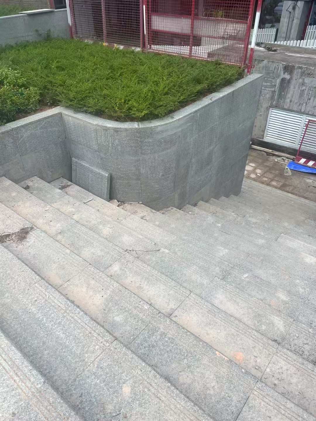 崇左 芝麻黑火烧面铺装案例