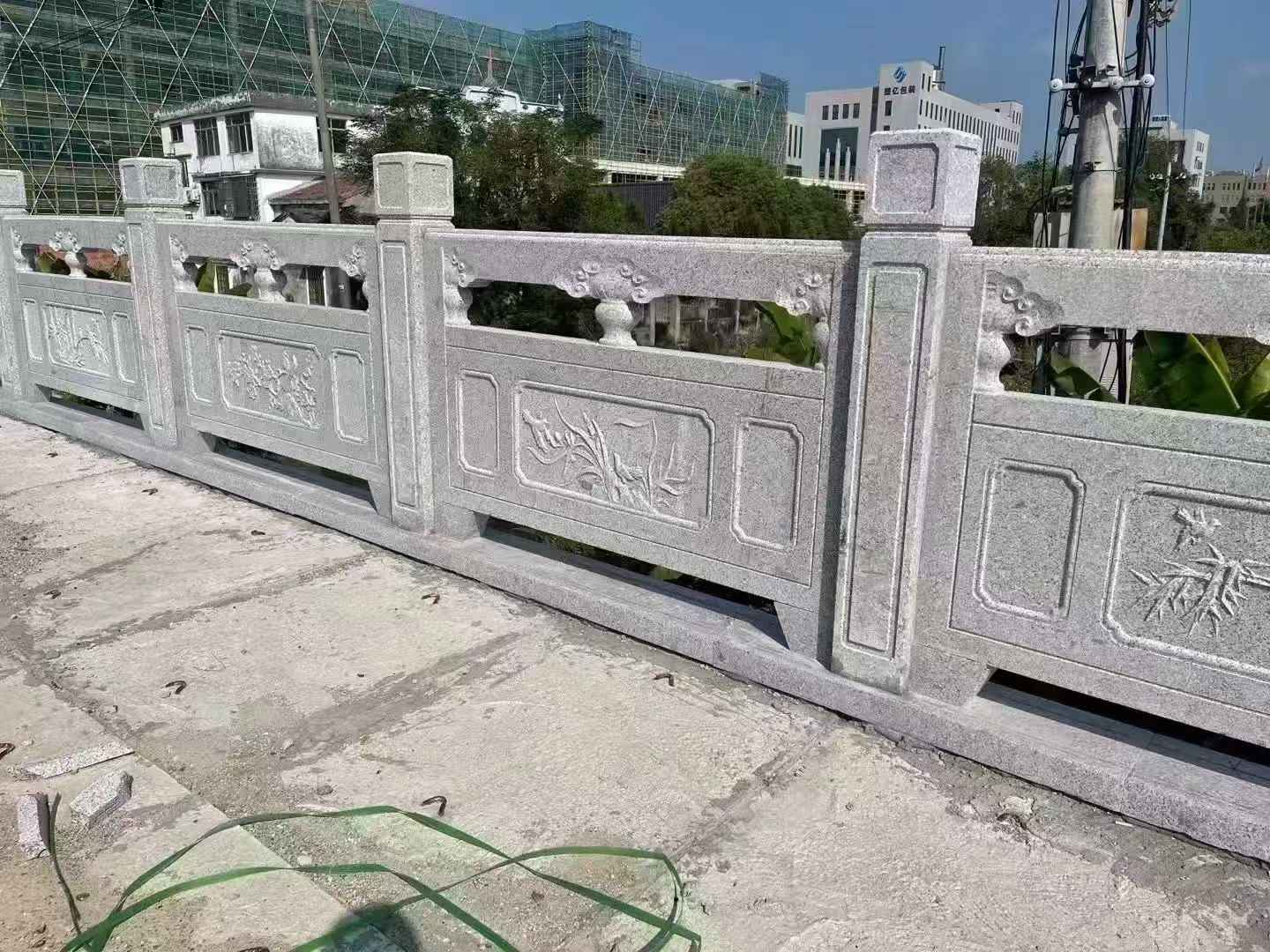崇左 芝麻白栏杆
