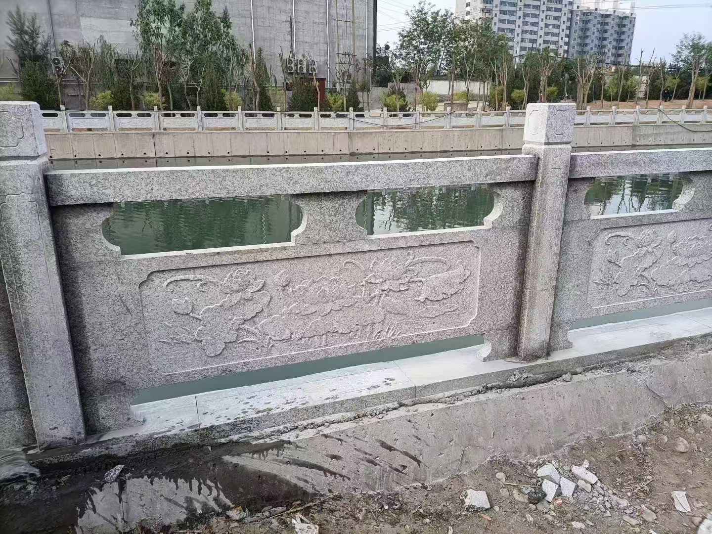 崇左 芙蓉白大花桥梁、河道，石材栏杆、围栏、护栏