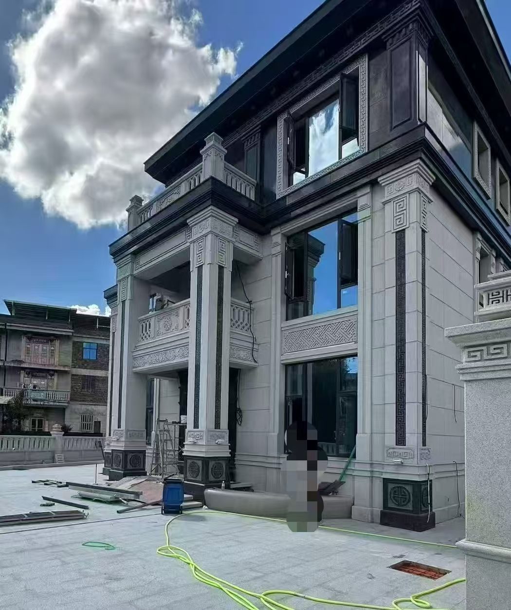 崇左 别墅干挂，芝麻白与芝麻黑完美配合